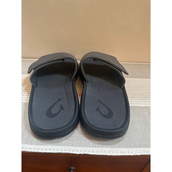 OluKai Nalu Slide Sandals in Rock Gray/Black Men\'s Size 10 main image 5